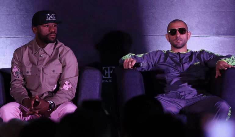 Floyd Mayweather Jr. y John Gotti listo para el combate en la CDMX. Foto: Erick Estrella
