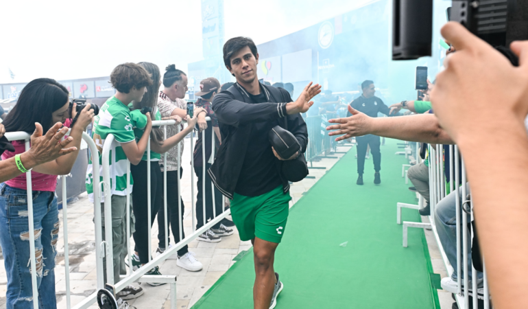 JJ Macías estará fuera tres semanas por lesión _ Foto_ Mexsport