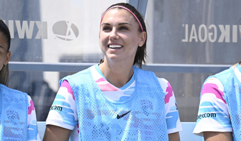 Alex Morgan dice adiós al futbol profesional a sus 35 años de edad. FOTO: Reuters