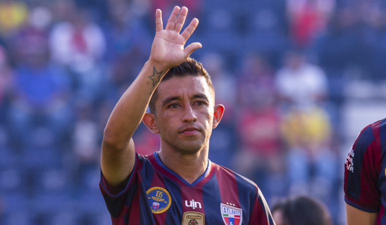 Christian Bermúdez apunta a terminar su carrera en las canchas / Foto: Mexsport
