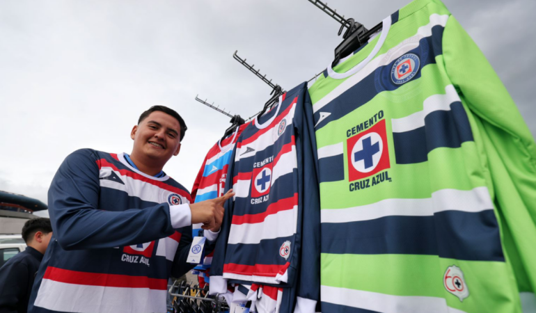 Con Cruz Azul, Kevin Mier ha logrado convertirse en uno de los arqueros con más valor en la Liga MX / Foto: Ramón Romero