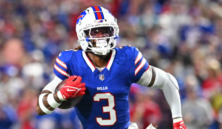 Damar Hamlin estuvo muerto por un minuto tras colapsar en la NFL / Foto: Reuters