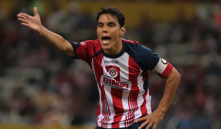 Omar Bravo pide a Raúl Jiménez para Chivas / Foto: Mexsport