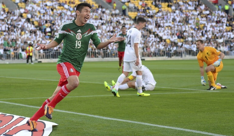 Oribe Peralta fue el héroe de México para avanzar a Brasil 2014. FOTO: Mexsport