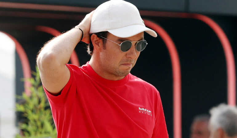 Sergio Pérez sigue bajo las críticas de ex pilotos de F1. FOTO: Reuters