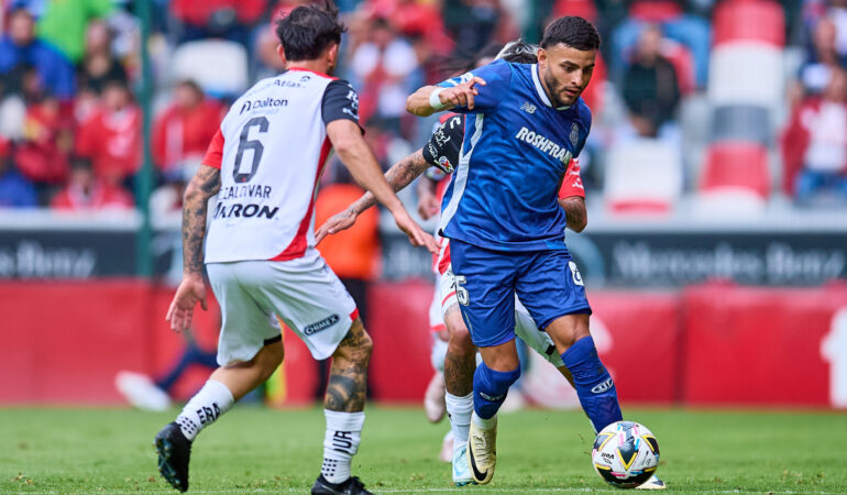 Toluca se presentó con su nuevo uniforme azul. FOTO: Mexsport