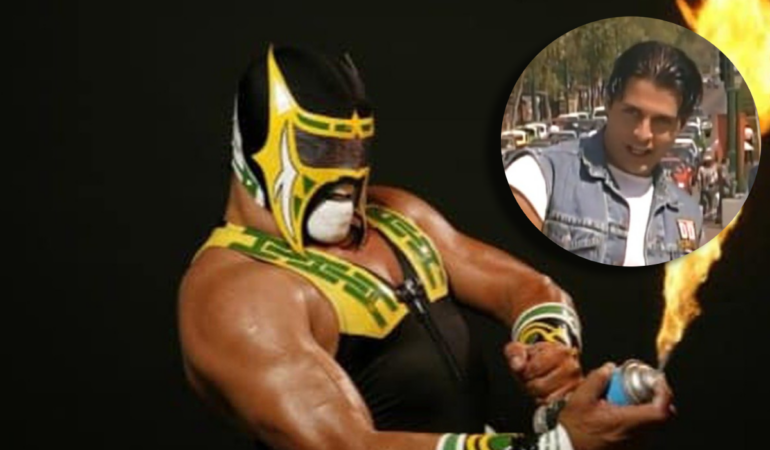 Abismo Negro le hizo un martinete a uno de los Gemelos Brenan en una función de lucha libre / Foto: Triple A