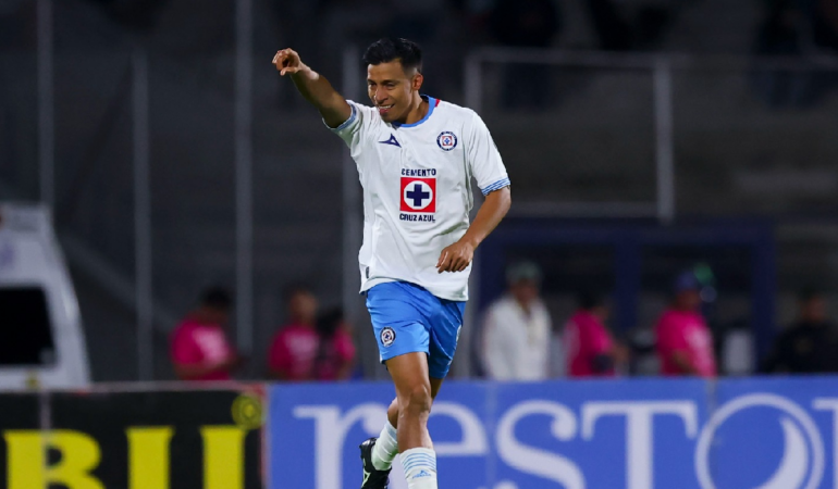 Ángel Sepúlveda hizo el primer gol en el partido contra Pumas Foto_ Ramón Romero