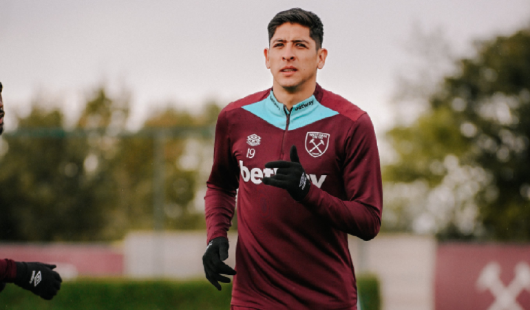 Edson Álvarez entró al 68 ante el Tottenham. Foto: Cortesía