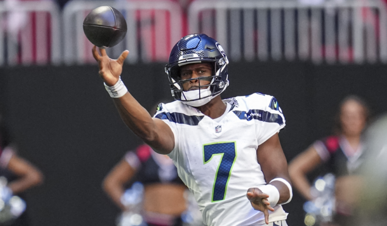Geno Smith registra ocho pases de anotación / Foto: Reuters