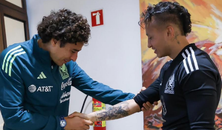 Guillermo Ochoa le cumple el sueño a un fan Cortesía/Roberto Rosas