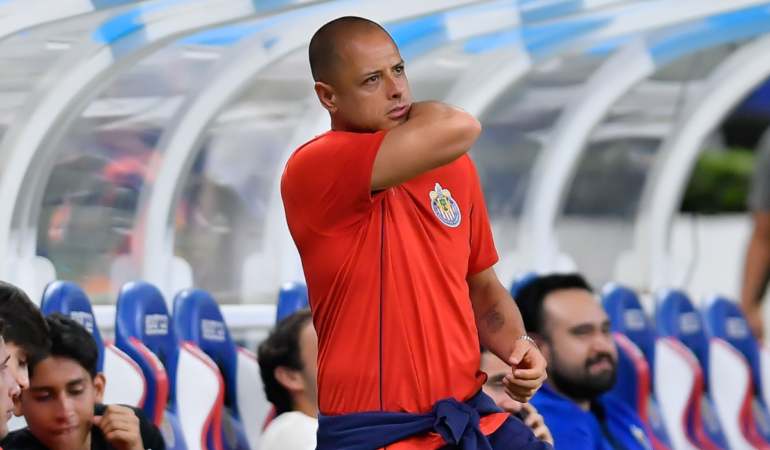 Javier Hernández el más veterano del duelo entre Pumas y Chivas