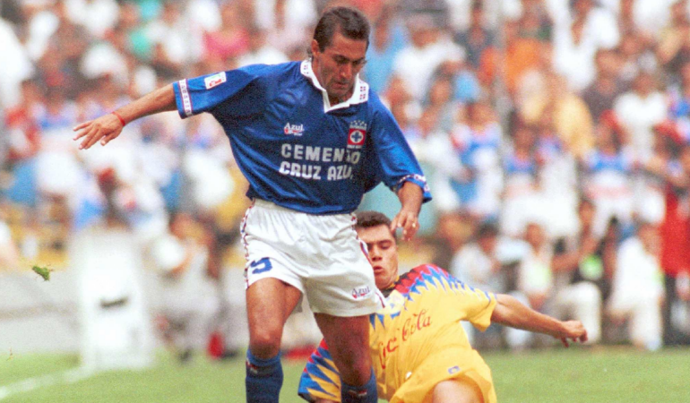 Julio Zamora, quien fue un histórico con Cruz Azul reveló como vivió cuando enfermo. Foto: Mexsport