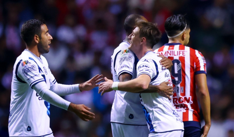 Puebla derrotó por la mínima a Chivas. FOTO: RAMÓN ROMERO