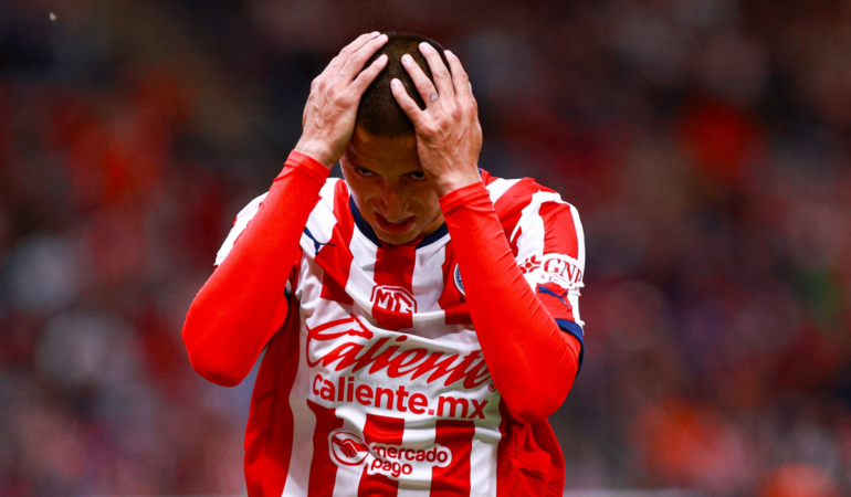 Roberto Alvarado ofreció disculpas a los medios afectados