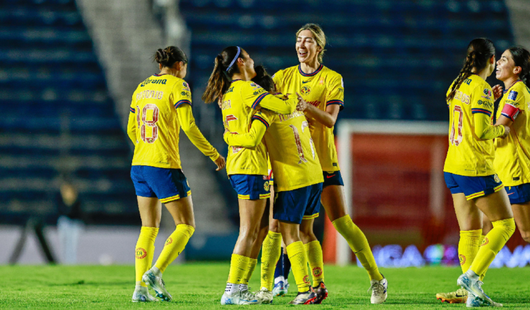 América despacha a las Chivas y avanza a semifinales. Foto: Luis Garduño