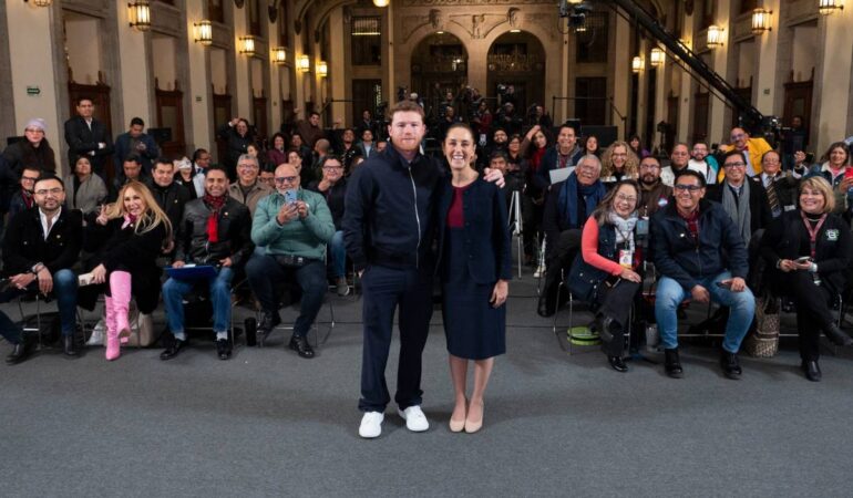 Canelo Álvarez asistió a la conferencia de Claudia Sheinbaum. FOTO: @GobiernoMX