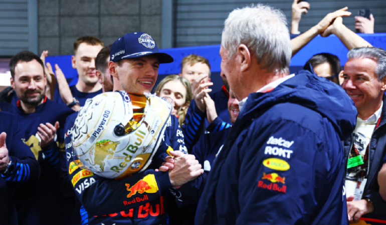 Helmut Marko, otra vez salió molesto con el Sergio Pérez. Foto: AFP
