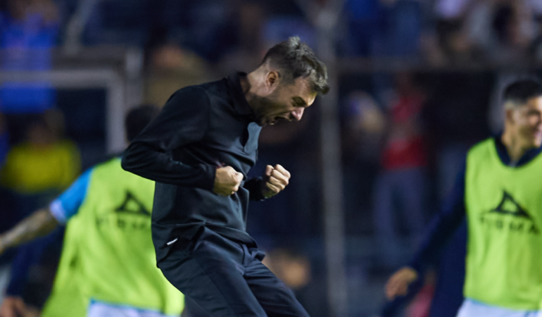 Martín Anselmi explotó en euforia tras el gol de Ángel Sepúlveda