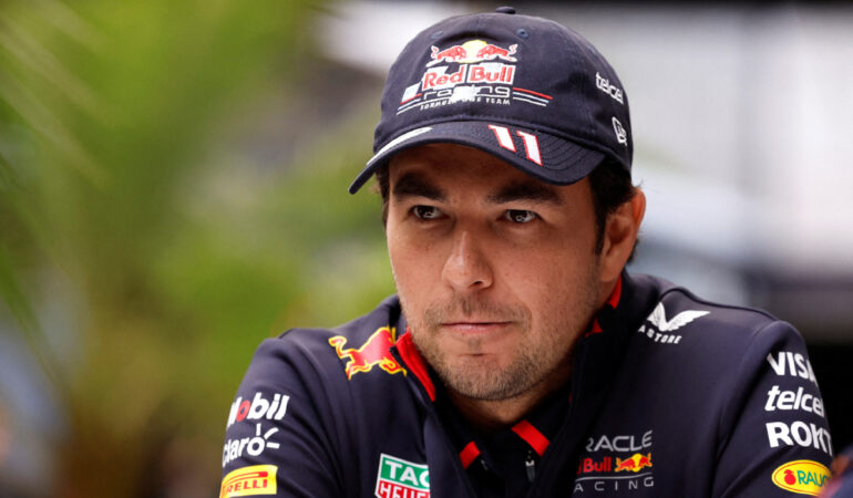 Sergio Pérez, molesto con comentarios de su papá. FOTO: Reuters