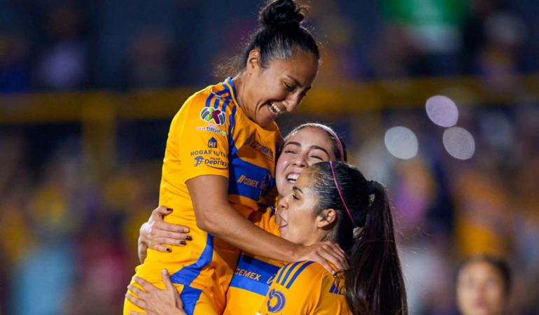 Tigres tuvo dos goles anulados por fuera de lugar
