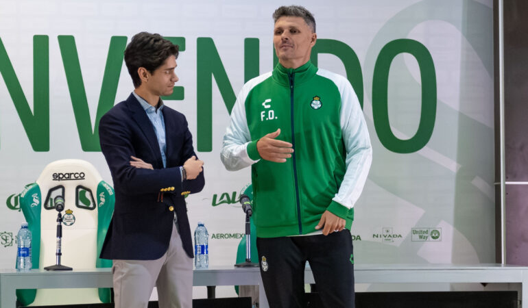 Fernando Ortiz, feliz de ver una final entre América y Rayados. FOTO: Mexsport