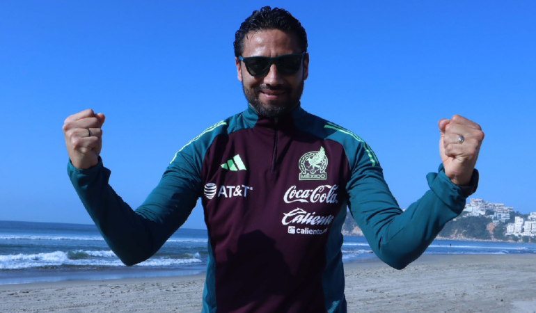 Francisco Cati es el actual entrenador del tri de futbol de playa foto_ Erik Estrella/Enviado