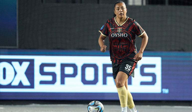Marylin Díaz está lista para afrontar el partido por el campeonato de la Queens League / Foto: Cortesía Kings League Américas