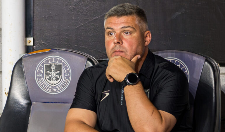 Mauro Gerk sale de los Gallos Blancos tras más de dos años. FOTO: Mexsport