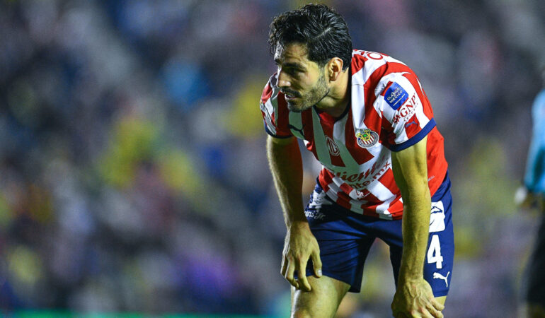 Antonio Briseño se fue muy triste de las Chivas. FOTO: Mexsport