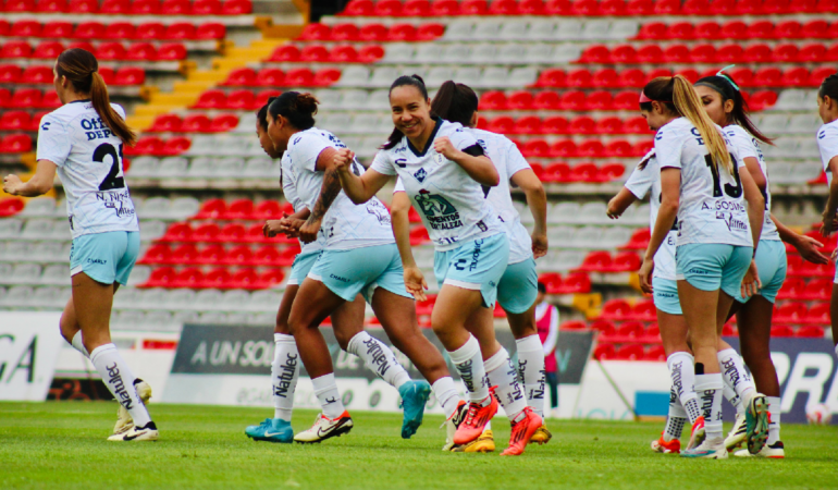 Charlyn Corral brilla en el debut de Pachuca en el Clausura 2025 / Foto: @TuzosFemenil