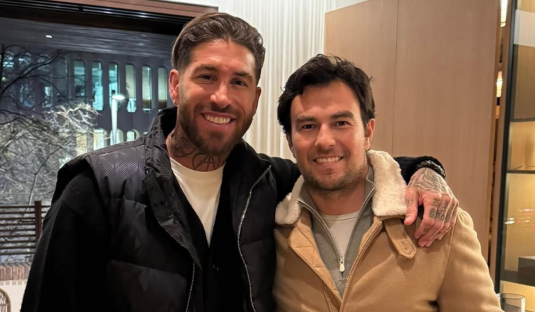 Checo Pérez jamás ha escondido su pasión por el futbol
