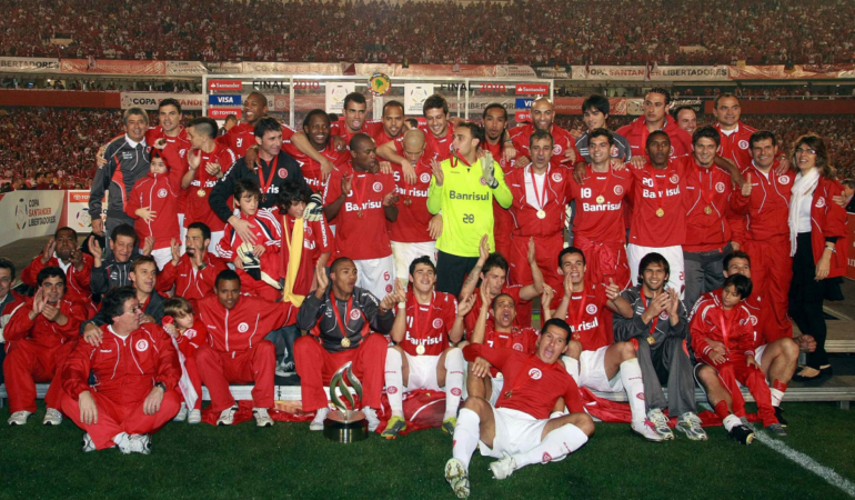Inter de Porto Alegre venció a Chivas en la Copa Libertadores 2010 / Foto: Mexsport