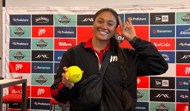 Megan Faraimo, la pitcher estadounidense quiere más récords. Foto: Arturo Méndez