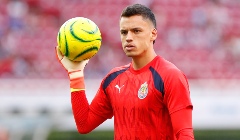 Óscar Whaley y Miguel Gómez se lesionaron con Chivas / Foto: Mexsport