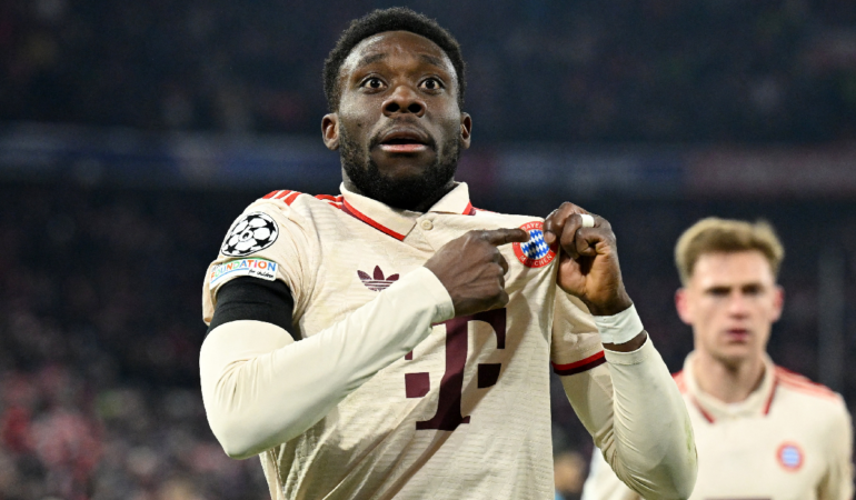 Alphonso Davies creció en un campo de refugiados por la guerra civil en Liberia / Foto: Reuters
