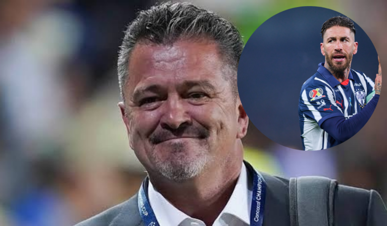 Carlos Hermosillo se fue contra Rayados