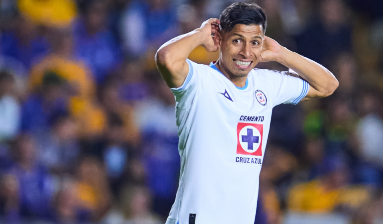 Cruz Azul pierde ante Tigres foto_ Mexsport