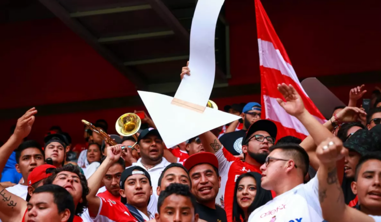 La porra del Toluca le indica a su equipo el camino al gol
