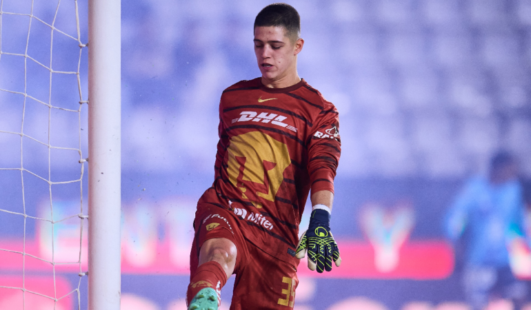 Pablo Lara cometió un error ante Pachuca foto_ Mexsport