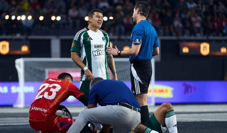 El jugador de Raniza terminó con la nariz sangrando tras la agresión / Foto: Cortesía Kings League Américas