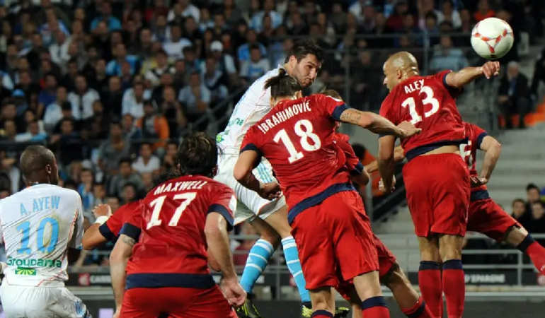 Gignac vacunó al PSG en la Ligue 1
