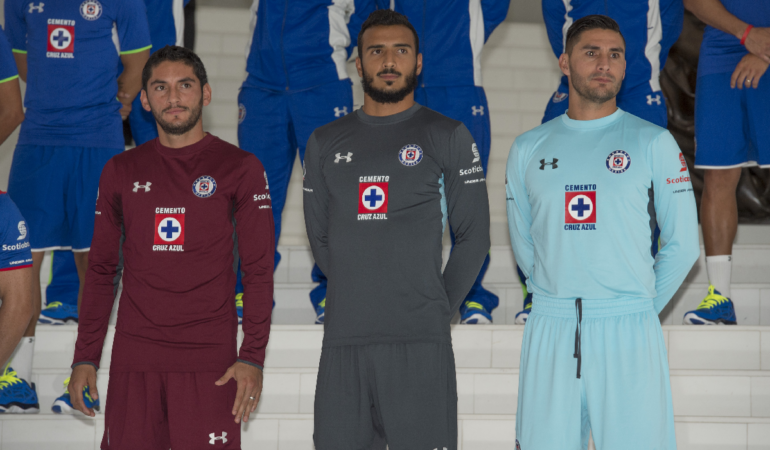 Jesús Corona y Yosgart Gutiérrez estuvieron a nada de pelearse en una pretemporada / Foto: Mexsport