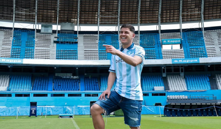 Richard Sánchez conoce su nuevo estadio foto_ @racingclub