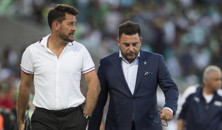 Antonio Mohamed y Gustavo Lema fueron un equipo habitual en la dirección técnica / Foto: Mexsport