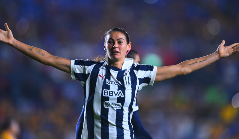 Christina Burkenroad llegó al centenar de goles foto_ Mexsport