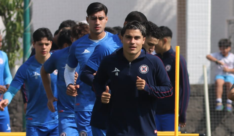 Cruz Azul ya entrena con equipo completo para la Concacaf _ Foto_ Sarahí Melecio