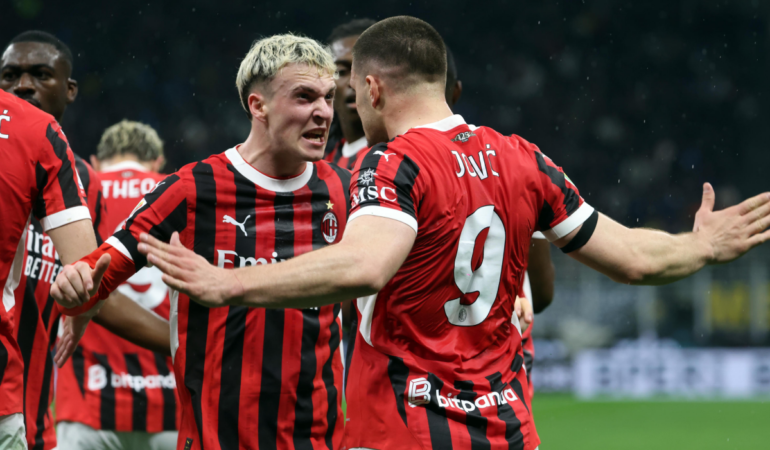 El AC Milan avanzó a la final de la Copa de Itlaia _ Foto_ EFE