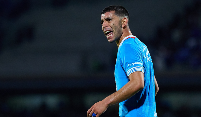Erik Lira acepta la responsabilidad de ser capitán en Cruz Azul / Foto: Mexsport