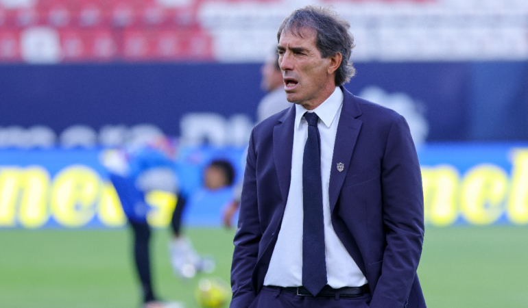 Guillermo Almada rechaza una enemistad con el América / Foto: Mexsport
